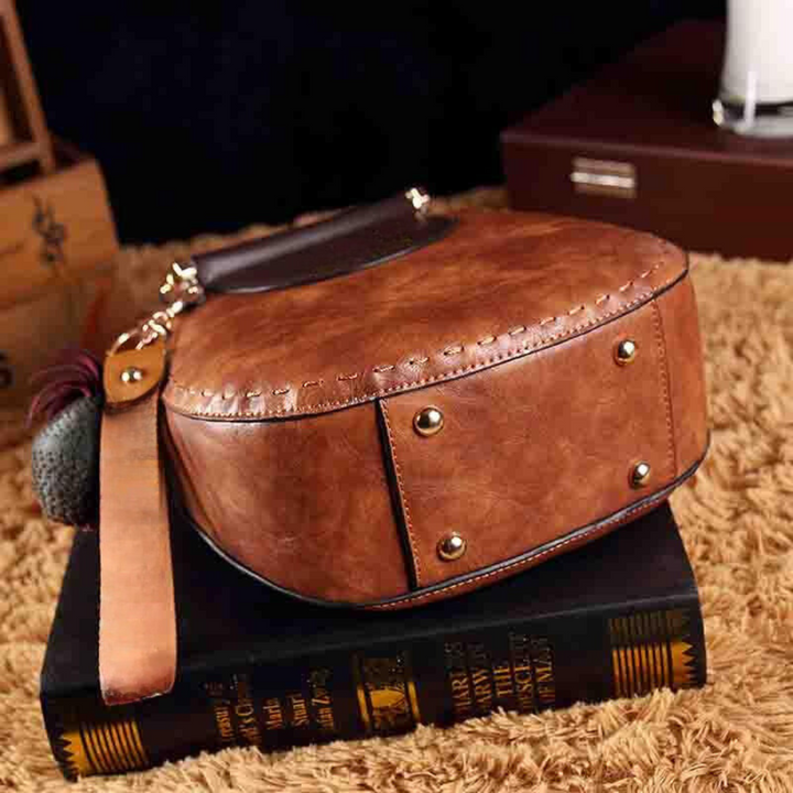 Vera | Bolsa Transversal de Couro Sintético Durável