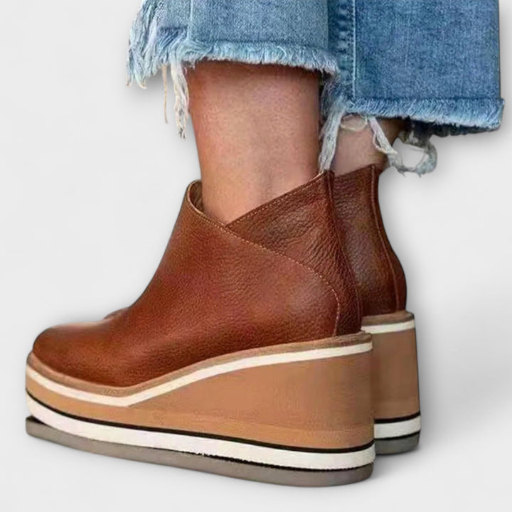 Marie- Botas Elegantes e Confortáveis