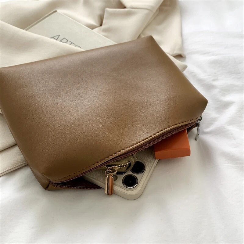 Zara | Elegância Minimalista Para Qualquer Ocasião Diária