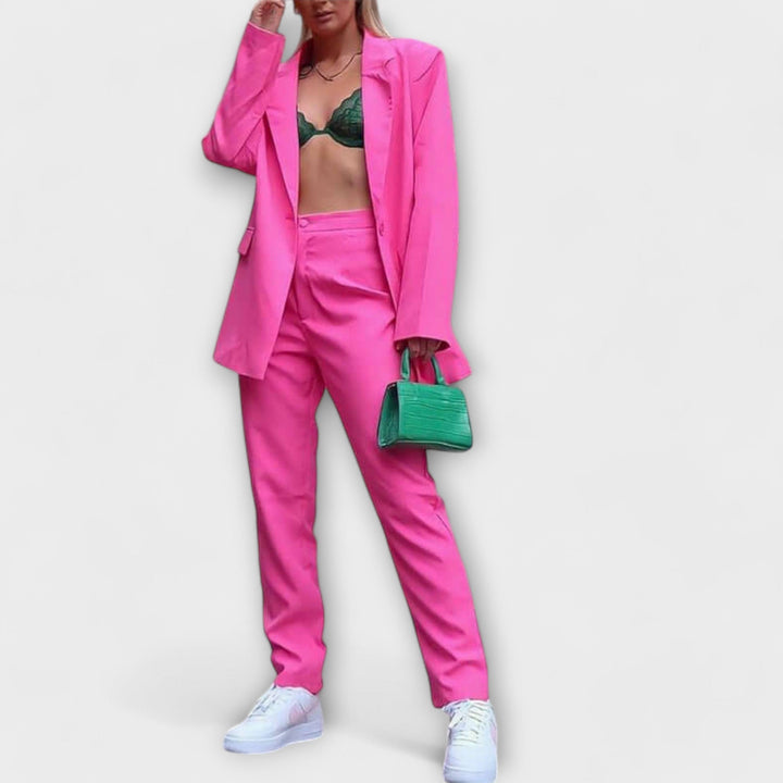 Amelia - Fato Feminino Elegante