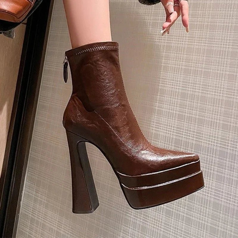 Andrea – O toque de luxo que transforma o seu look