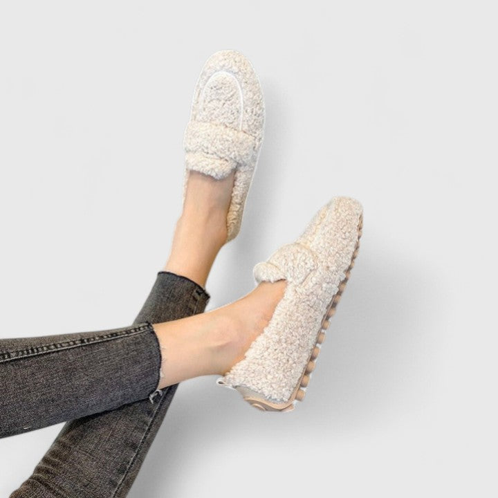 Solenne™ Slippers | Elegância em Casa com Conforto Aconchegante