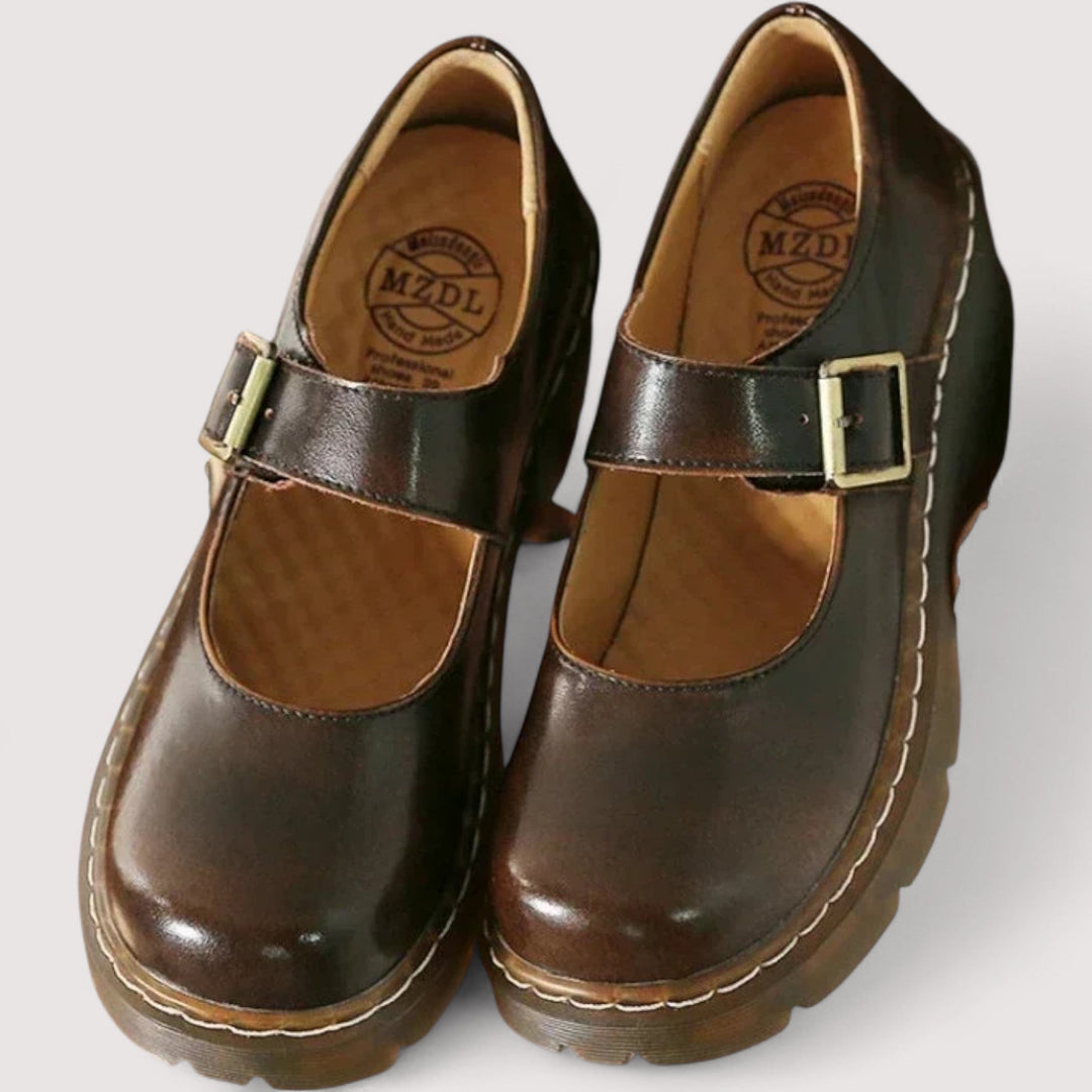 Luna - Sandália Chic e Equilibrada