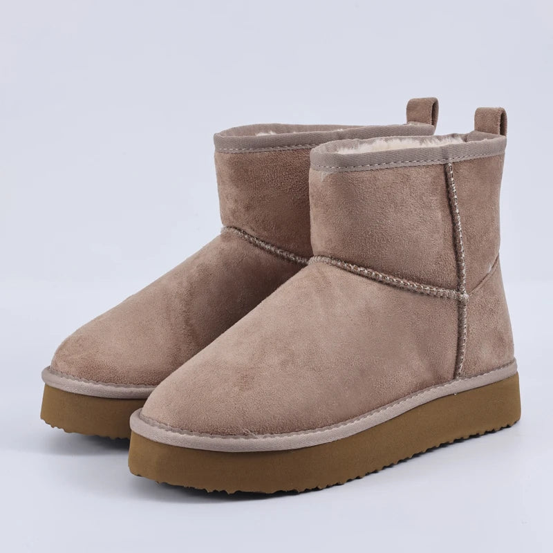Amara | Bota Clássica Feminina de Inverno com Forro Peludo Interior