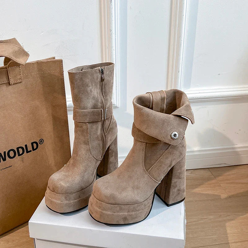Amalia – Botas de estilo urbano com personalidade e confiança