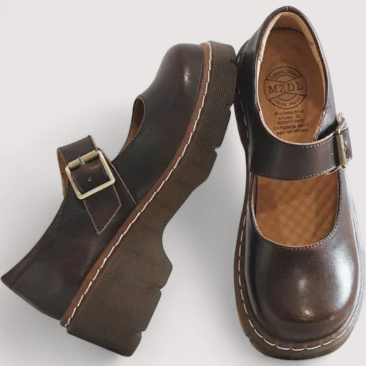 Luna - Sandália Chic e Equilibrada