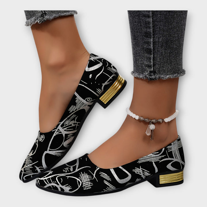 Bailarinas Elegantes com Detalhes Sofisticados