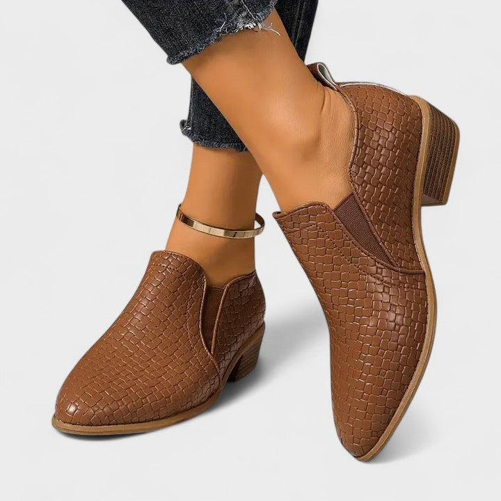 Tania- Sapatos casuais elegantes