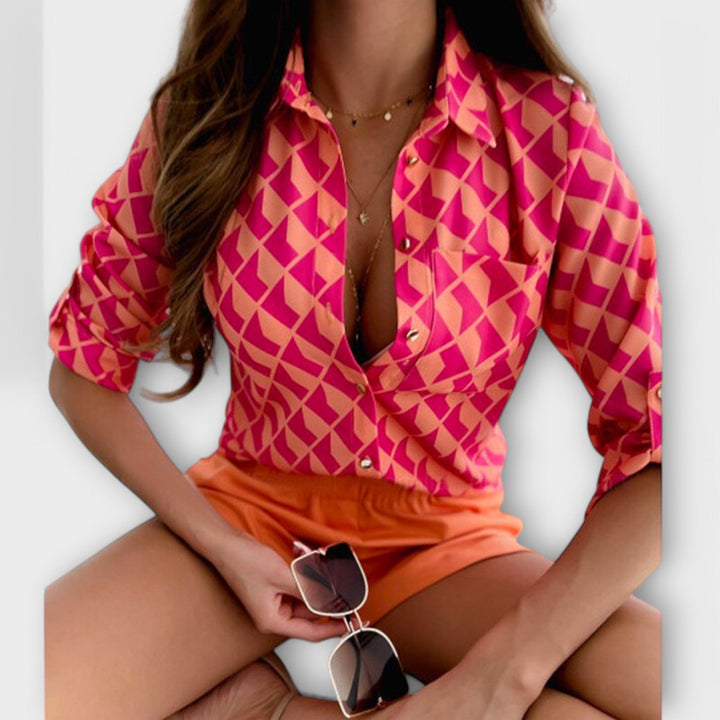 Clara - Blusa com Gola Clássica